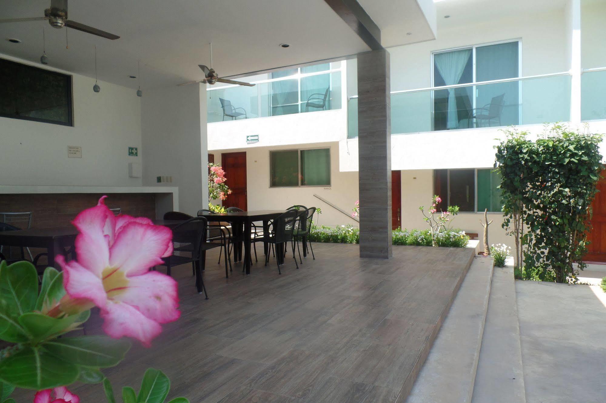 Hotel Villa Escondida Campeche Exterior photo